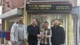 Merzifon Gençlerinden Esnafa Destek: Altın Makas Kuaför Salonu’na Hayırlı Olsun Ziyareti