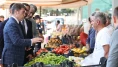 Vali Bakan Taşova Pazarı’nda Halkla Buluştu!