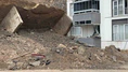 İstinat Duvarı Yıkıldı, Araç Sürüklendi