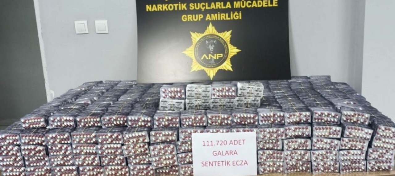 111 BİN UYUŞTURUCU HAP ELE GEÇİRİLDİ