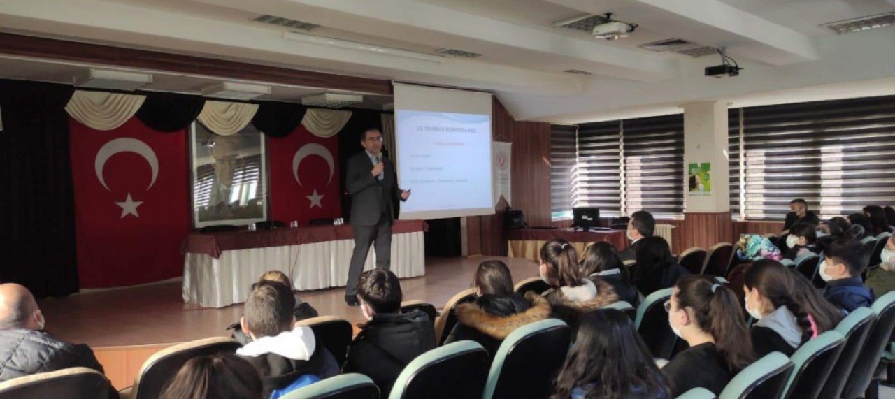 15 TEMMUZ DEMOKRASİ VE MİLLİ BİRLİK GÜNÜ KONFERANSI GERÇEKLEŞTİRİLDİ
