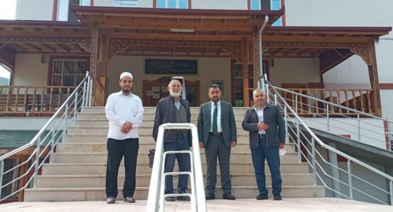 15 TEMMUZ ŞEHİTLER VE GAZİLER CAMİİ’Nİ ZİYARET ETTİ