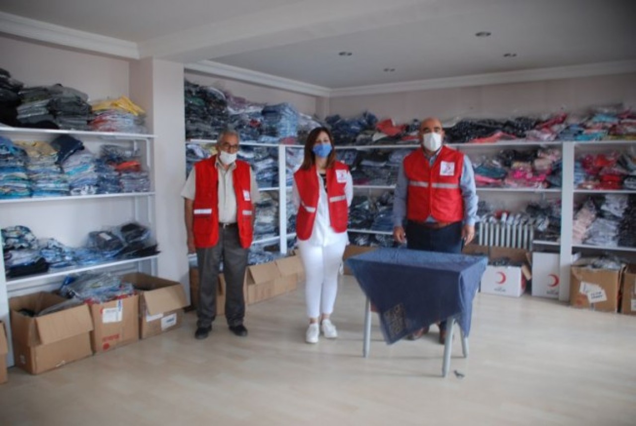 1500 AİLEYE DOKUNDUK