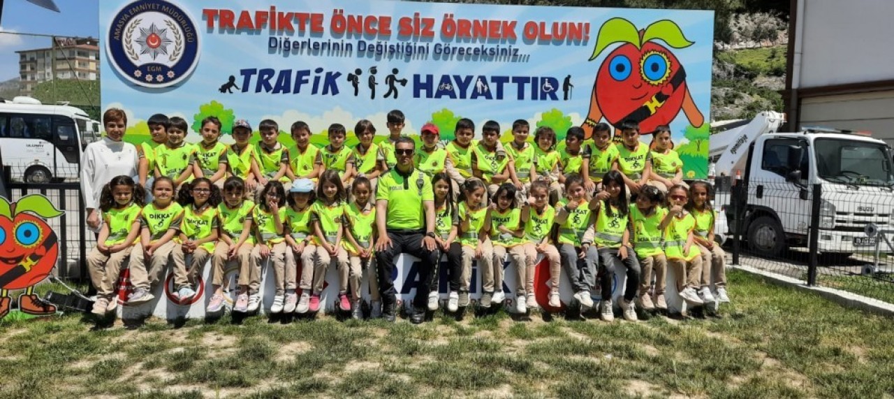 2 BİN 300 ÖĞRENCİYE TRAFİK EĞİTİMİ VERİLDİ