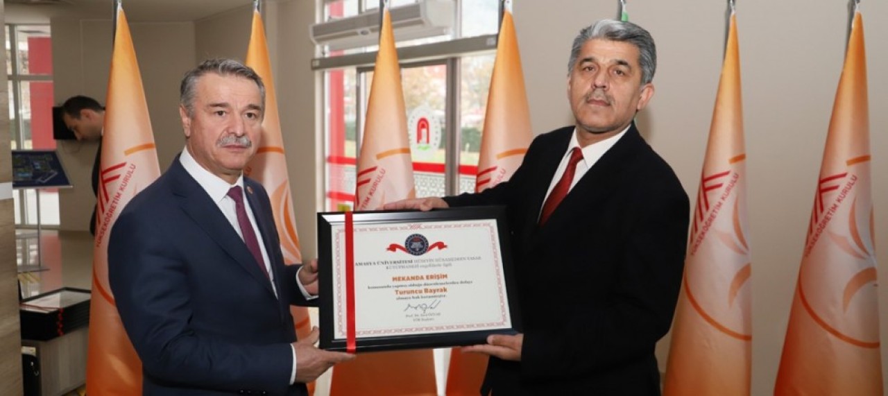 2022 ENGELSİZ ÜNİVERSİTE ÖDÜLLERİ BAYRAK TESLİM TÖRENİ GERÇEKLEŞTİ