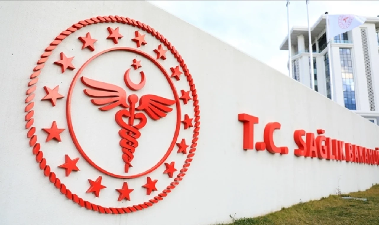 81 Bin 108 Sağlık Çalışanı Kadrolu Oldu