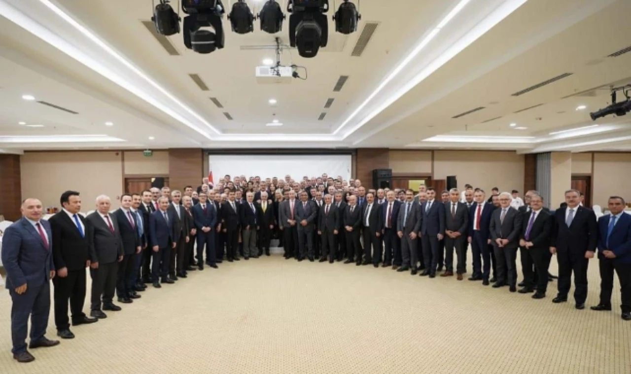 81 İL MİLLİ EĞİTİM MÜDÜRÜ İFTARDA BULUŞTU