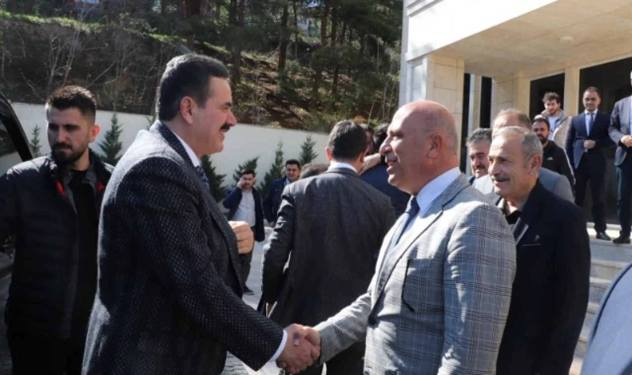 AK PARTİ HEYETİ’NDEN ÖZEL İDARE’YE ZİYARET