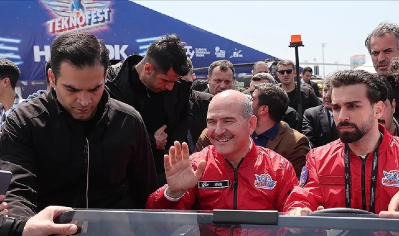 Bakan Soylu, TEKNOFEST'i ziyaret etti