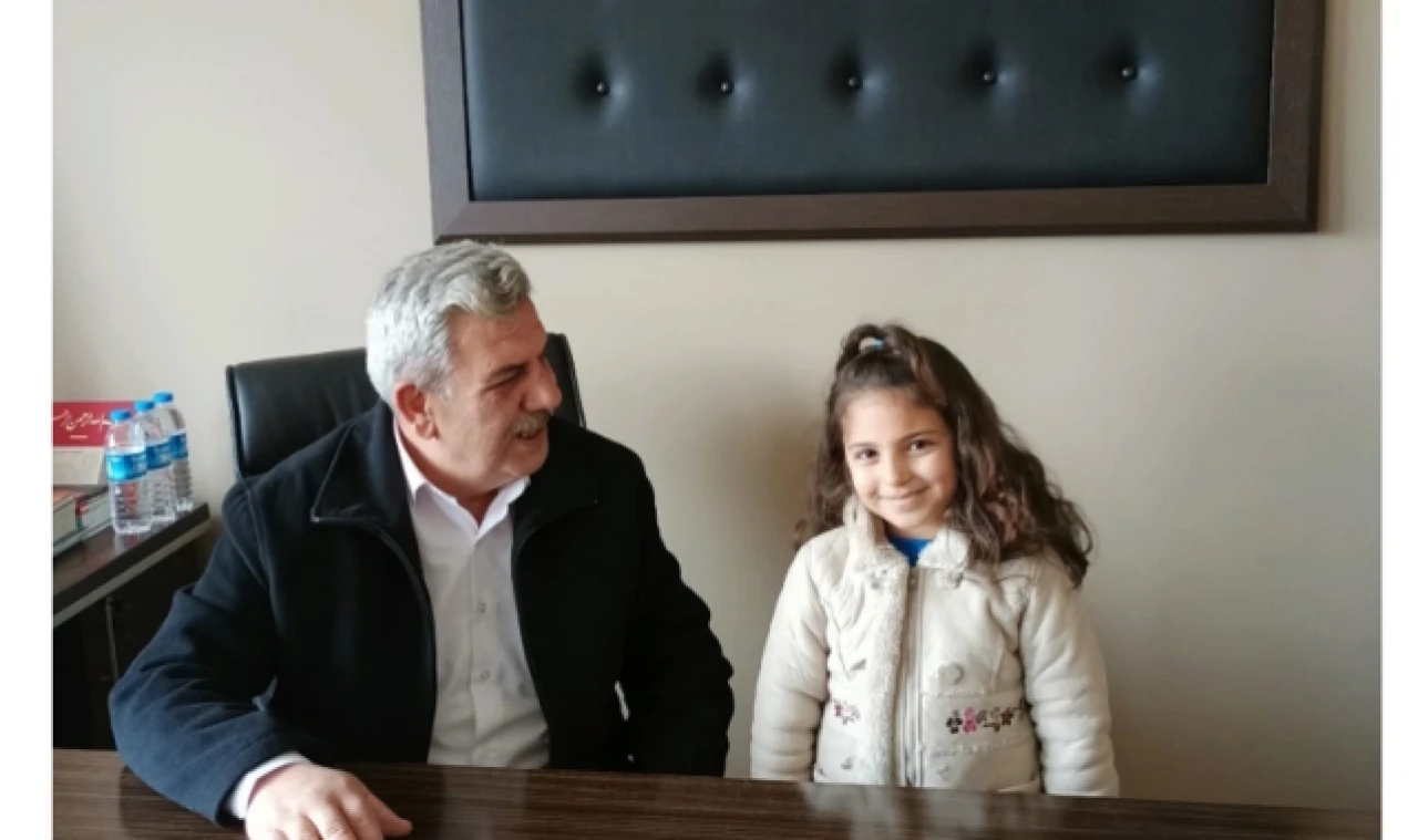 Bayrakdar, 23 Nisan Bayramı İçin Mesaj Yayımladı
