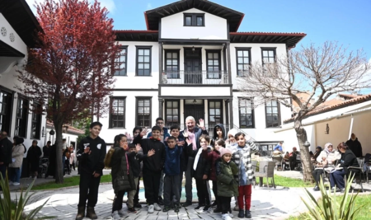 ÇORUM BELEDİYESİ ÇOCUKLARIN YÜZÜNÜ GÜLDÜRDÜ