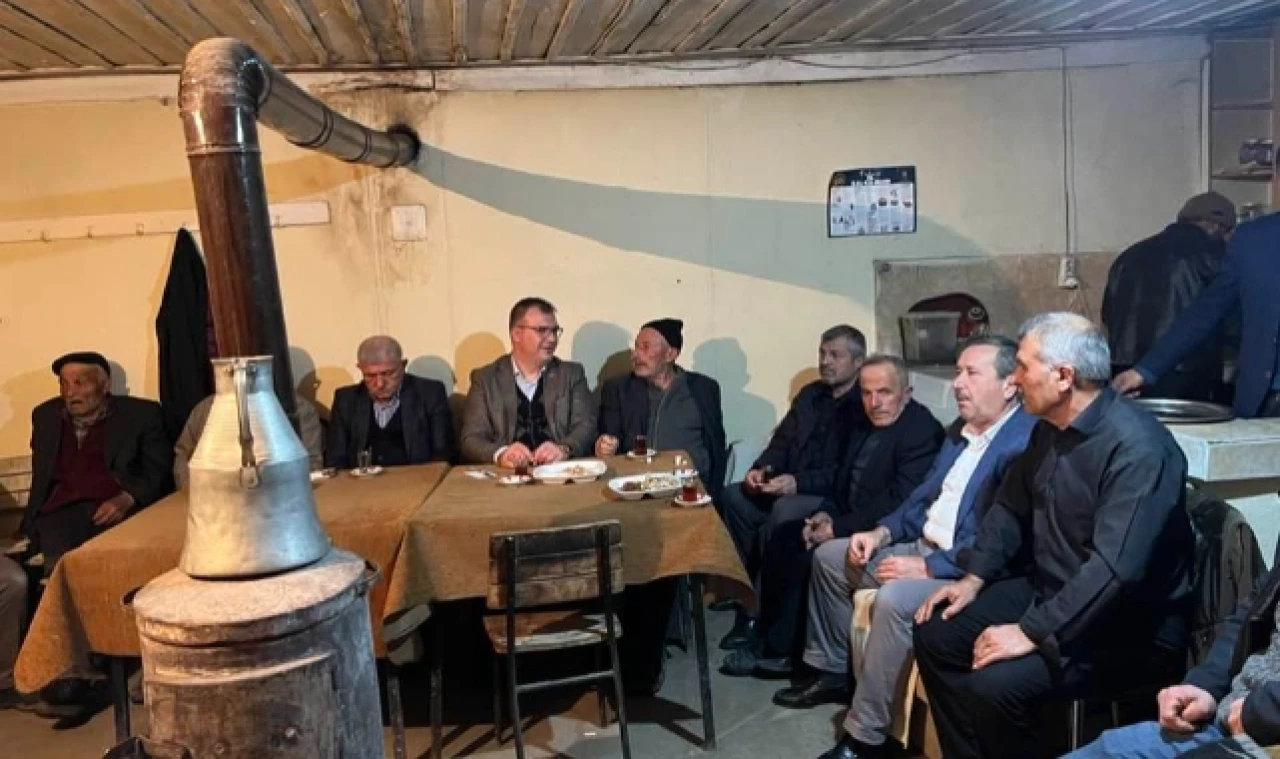 GÜMÜŞHACIKÖY’DE AK PARTİ SEÇİM STARTINI VERDİ