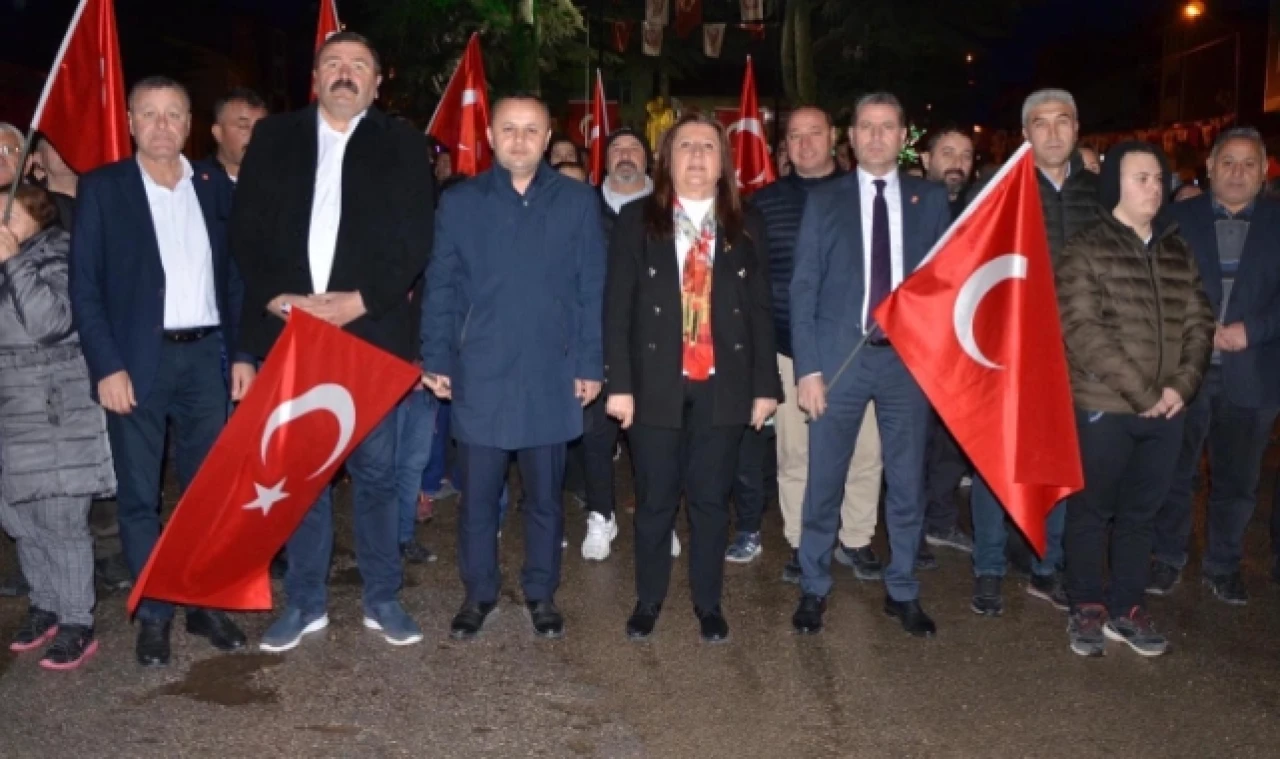 Gümüşhacıköy'de Fener Alayı Düzenlendi