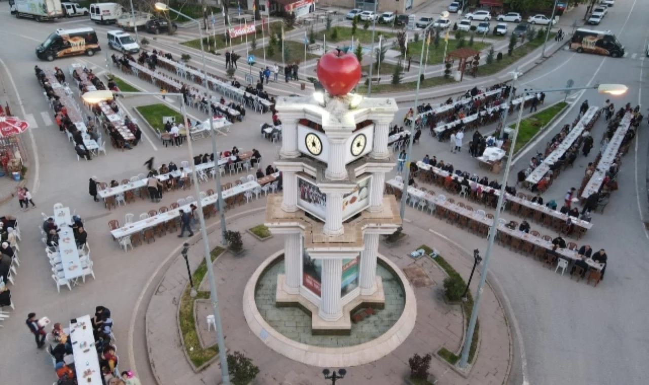 HAMAMÖZÜ BELEDİYESİ İFTAR YEMEĞİ PROGRAMI DÜZENLEDİ