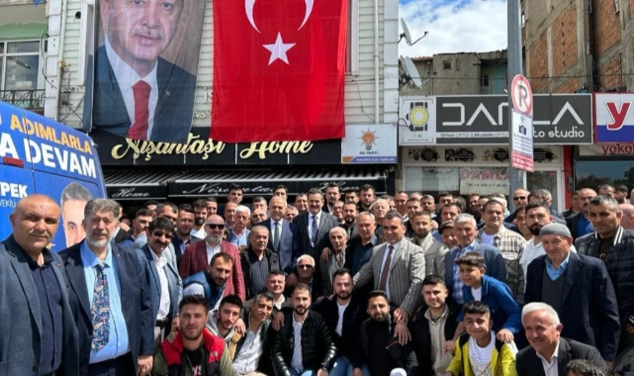 İpek ,Suluova Ak Parti İlçe Binasını Ziyarette Bulundu.