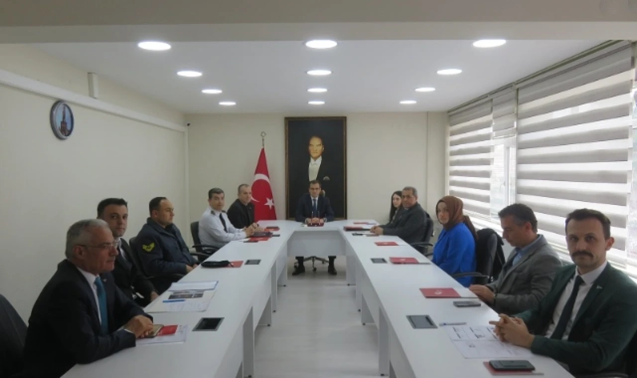 KADINA YÖNELİK ŞİDDETLE MÜCADELE TOPLANTISI YAPILDI