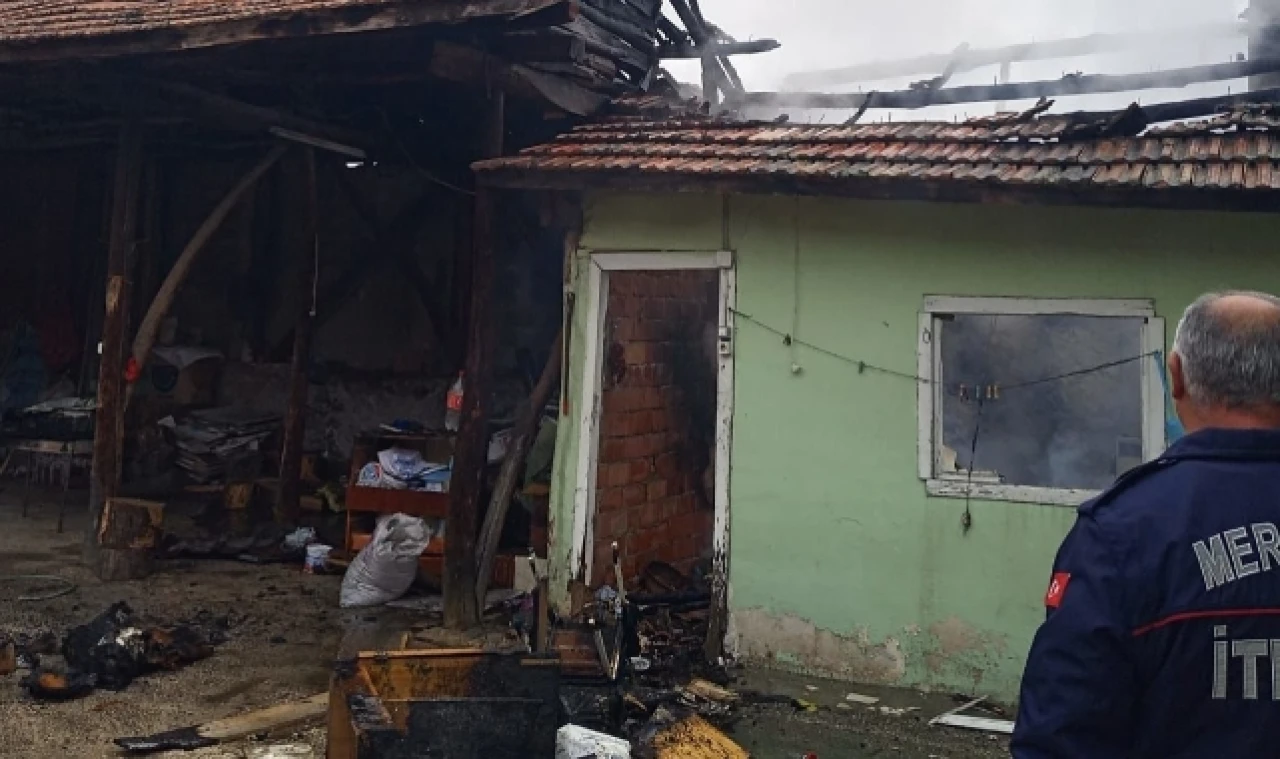 KALORİFER KAZANINDAN YANGIN ÇIKTI