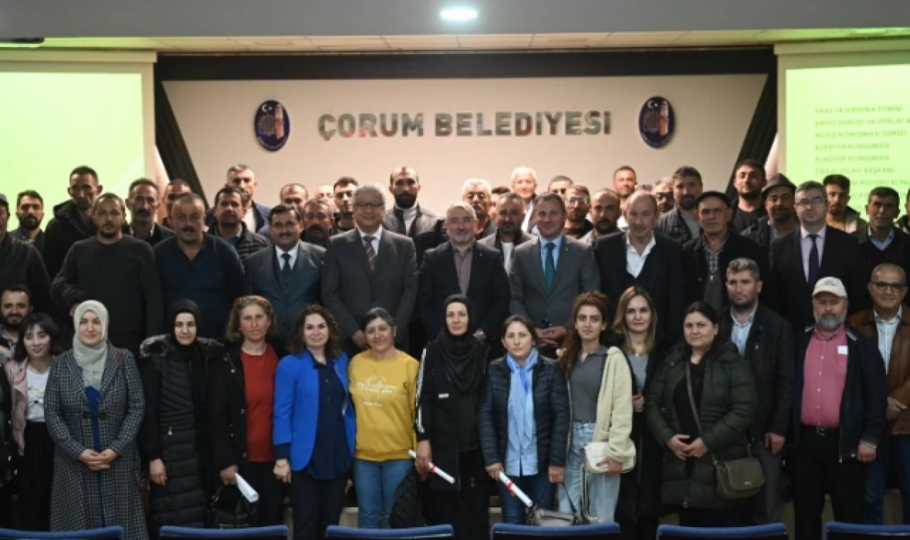 KURSİYERLER SERTİFİKALARINI ALDI