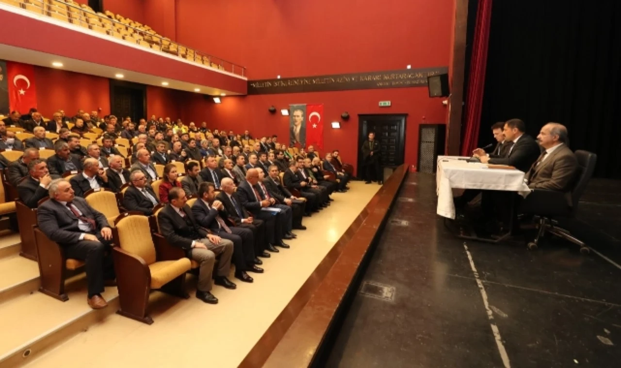 MAHALLE VE KÖY MUHTARLARI TOPLANTISI GERÇEKLEŞTİRİLDİ