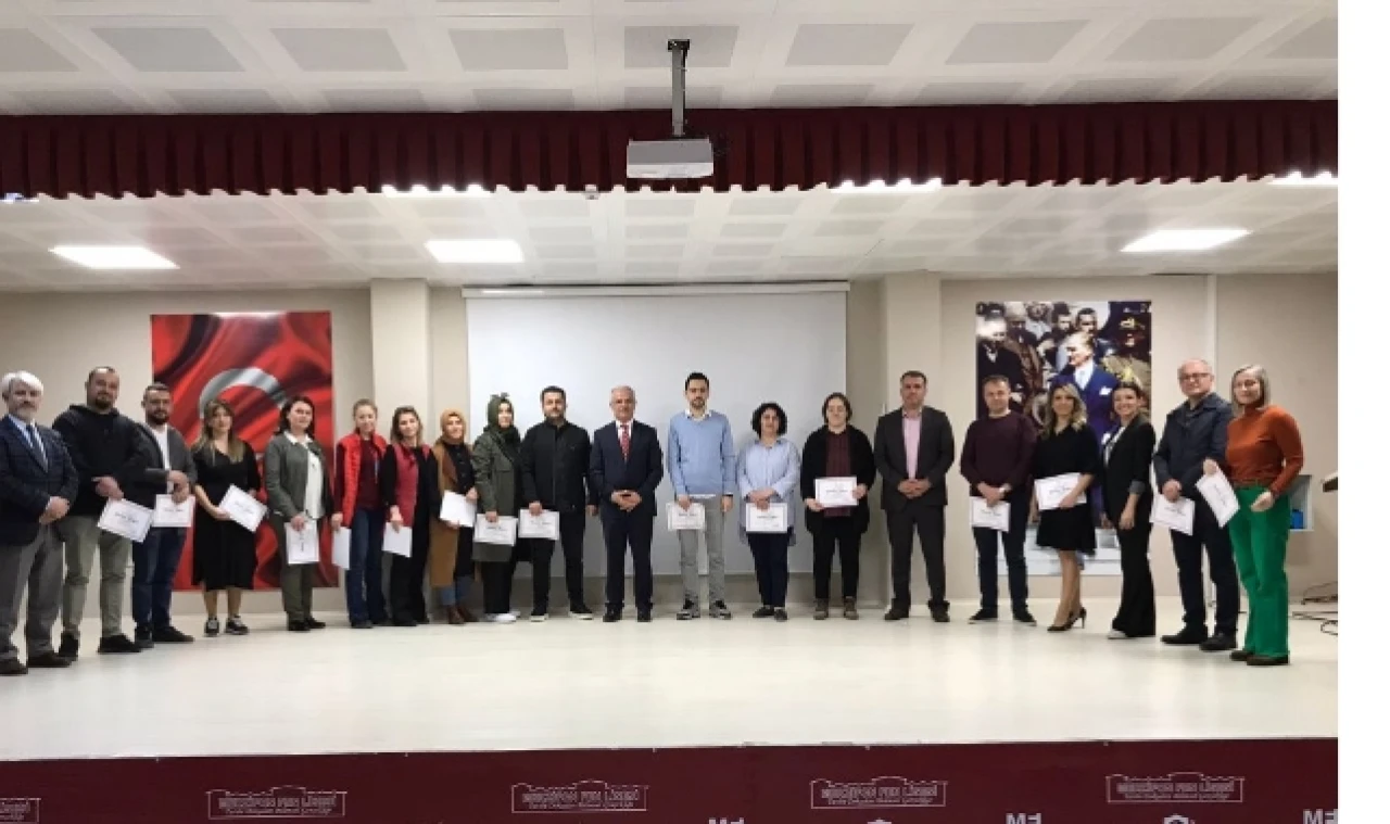 ŞAMPİYONLAR MADALYALARINA KAVUŞTULAR