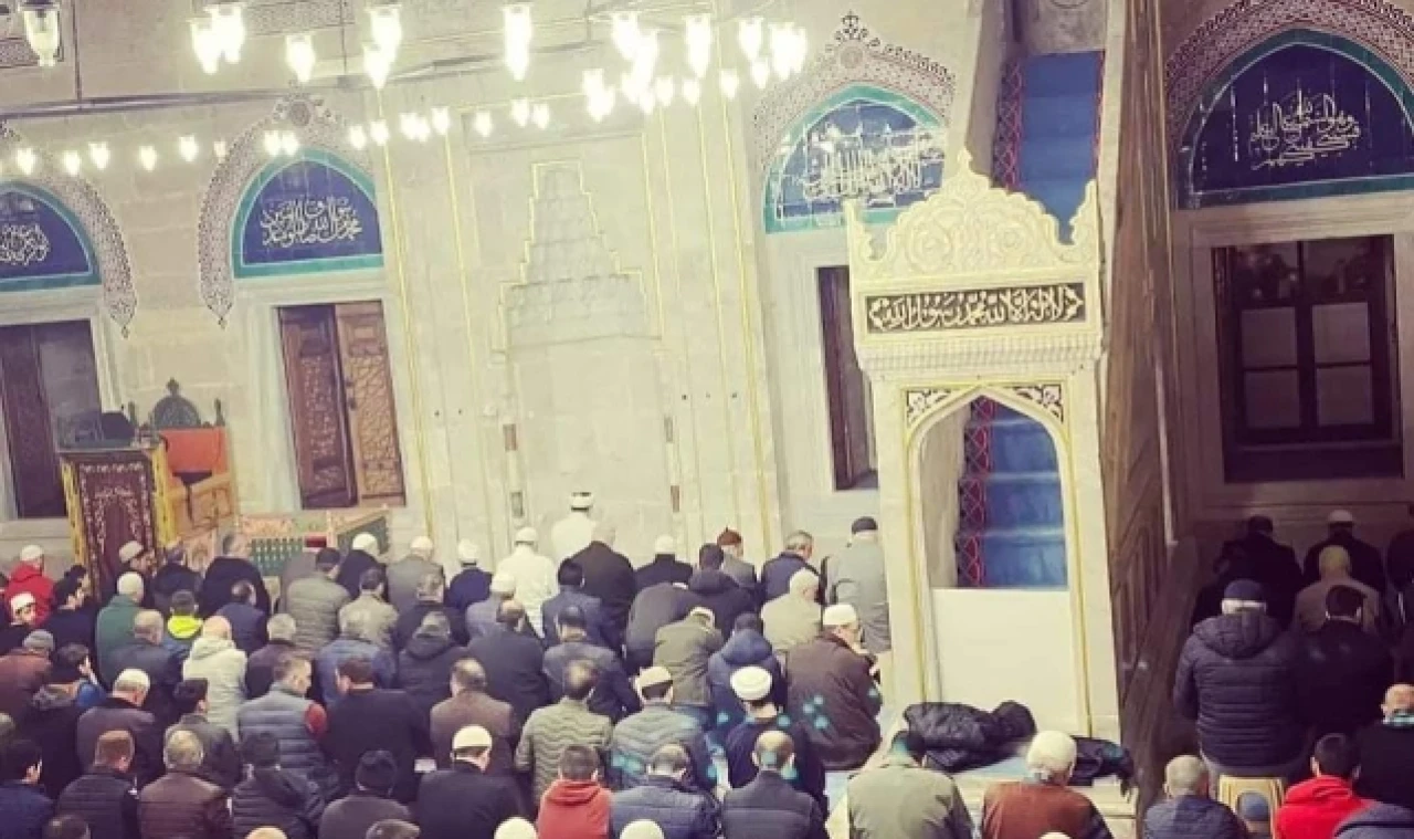 SAMSUN MÜFTÜSÜ ÇAKIR, AMASYA’DA VAAZDA BULUNDU