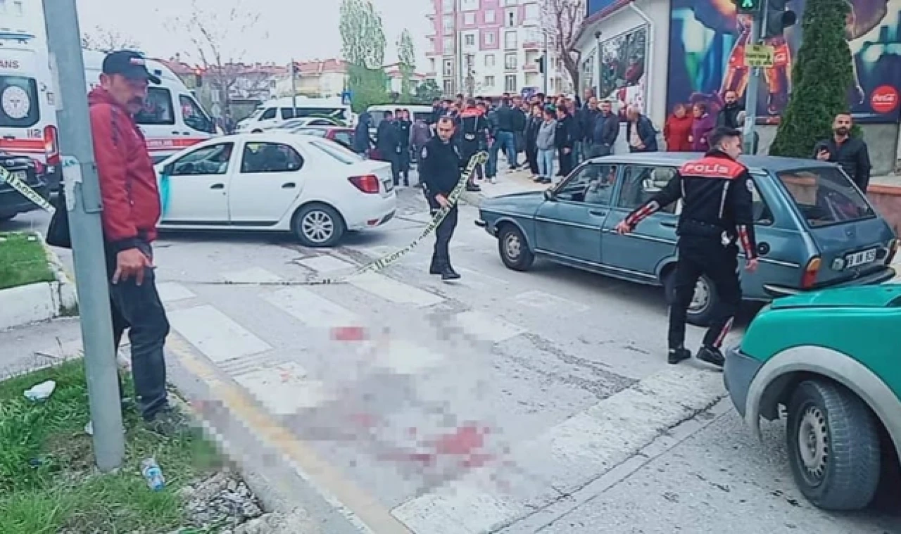 SOKAK ORTASINDA SİLAHLI ÇATIŞMA ÇIKTI!