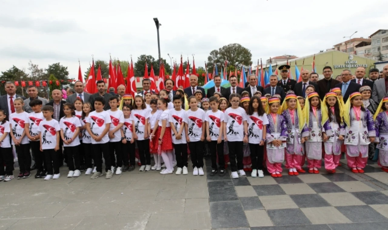 SULUOVA’DA, 23 NİSAN ULUSAL EGEMENLİK VE ÇOCUK BAYRAMI COŞKUYLA KUTLANDI