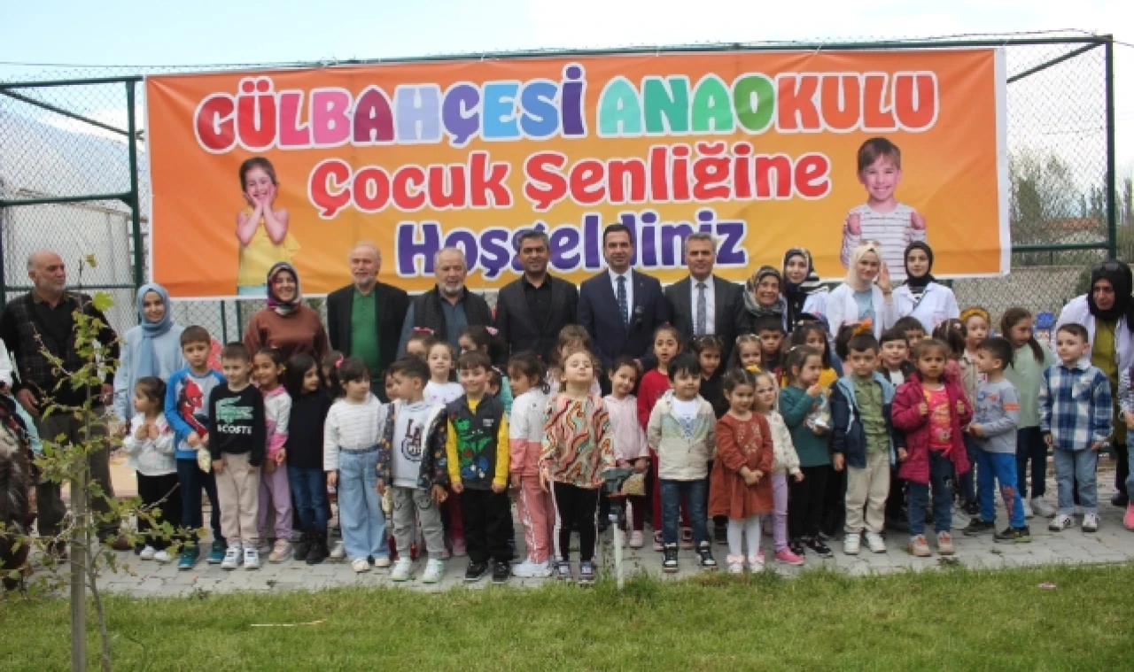 SULUOVA GÜLBAHÇESİ ANAOKULUNDA ÇOCUK ŞENLİĞİ DÜZENLENDİ
