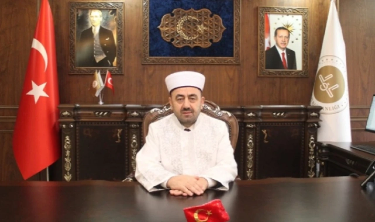 TÜM İSLAM ÂLEMİNİN RAMAZAN BAYRAMI’NI TEBRİK EDİYORUM