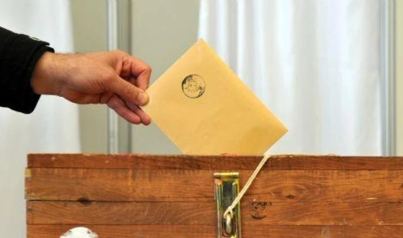 YURT DIŞI SEÇMENİ OY KULLANMAYA BAŞLADI