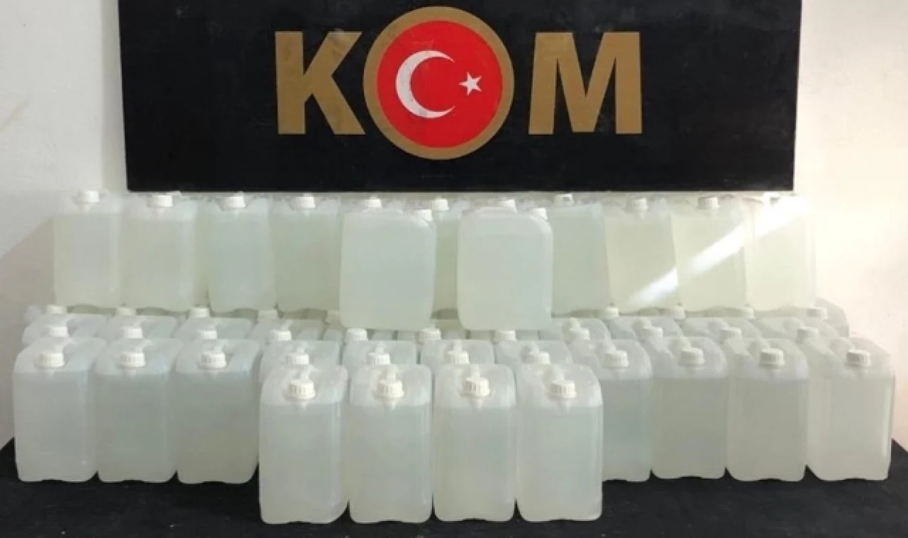 300 LİTRE ETİL ALKOL ELE GEÇİRİLDİ