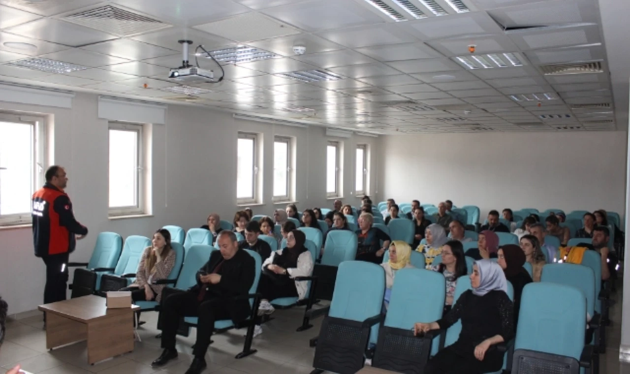 AFET FARKINDALIK EĞİTİMİ VERİLDİ