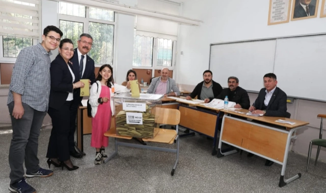 Ailece Oy Kullanmaya Gittiler