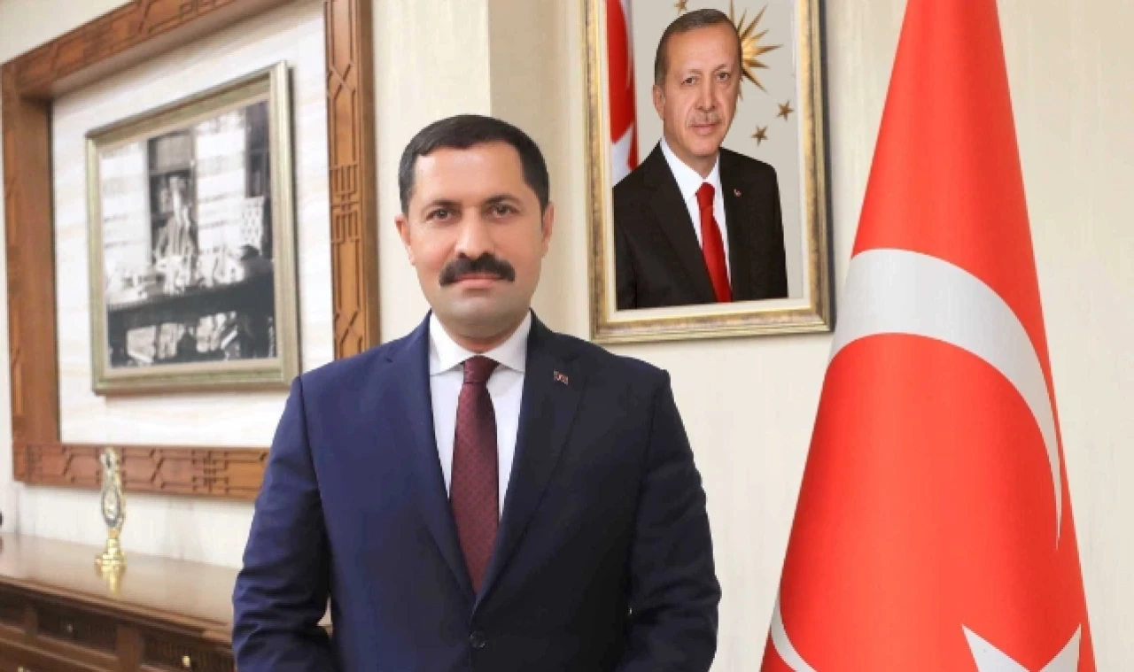 AİLENİN TEMELİNİ ANNELER OLUŞTURUR