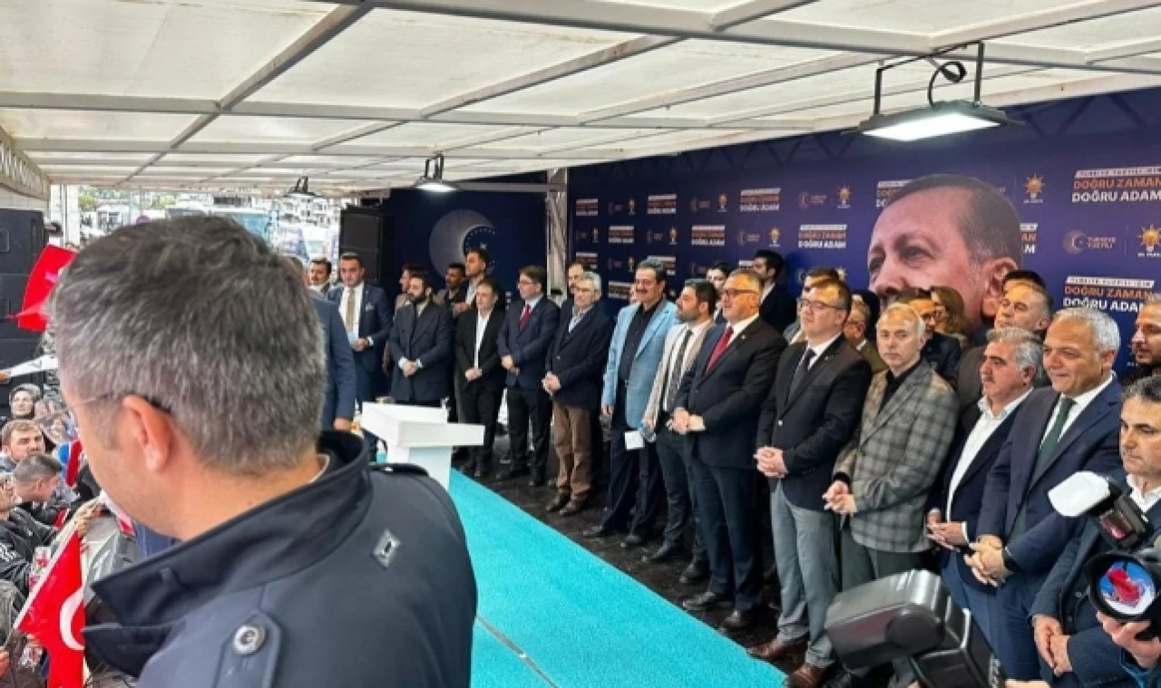 AK PARTİ "TÜRKİYE YÜZYILI" YÜRÜŞÜYÜ YAPILDI