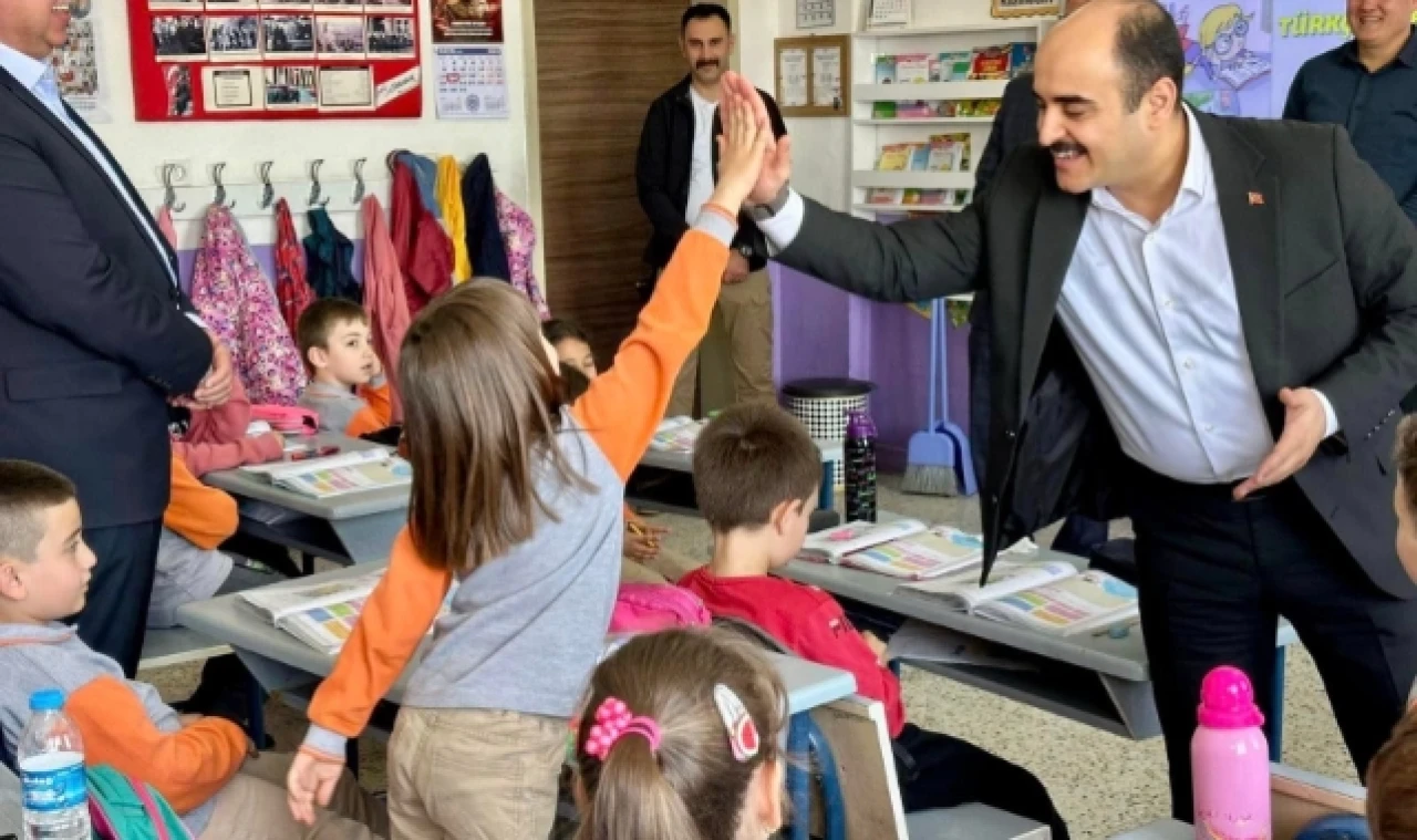 Altınöz, Kemalpaşa İlkokulu’nu Ziyaret Etti