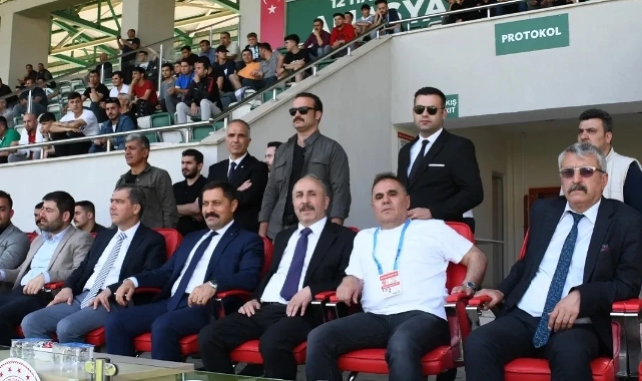 AMASYASPOR'U DESTEKLEDİLER