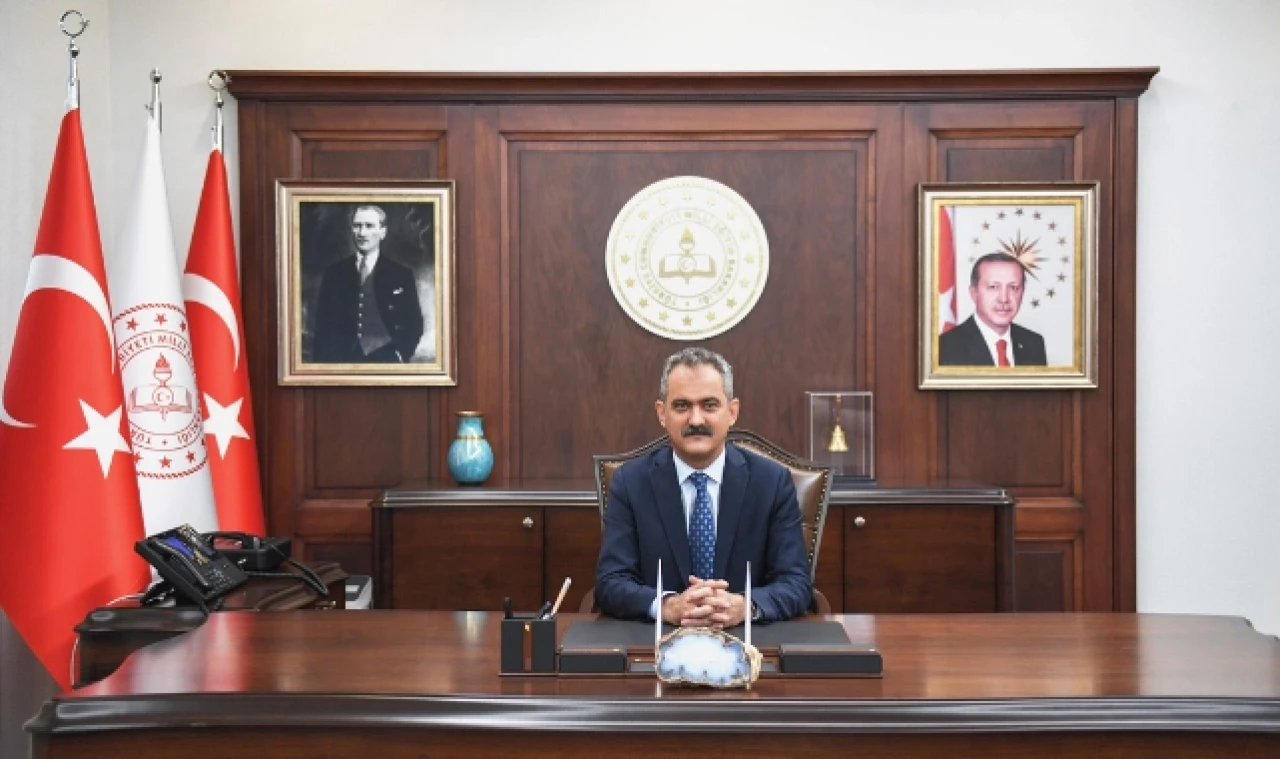 BAKAN'DAN REHBER ÖĞRETMEN AÇIKLAMASI