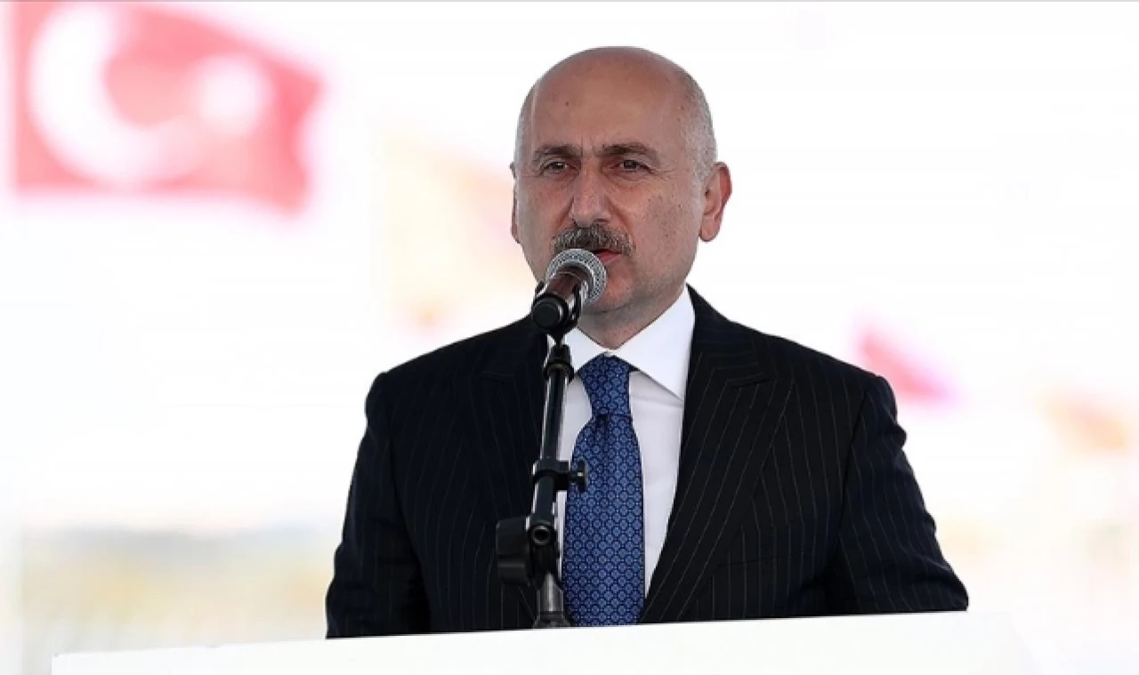Bakan Karaismailoğlu: "Bir günde 50 kilometre uzunluğunda tünel açtık"
