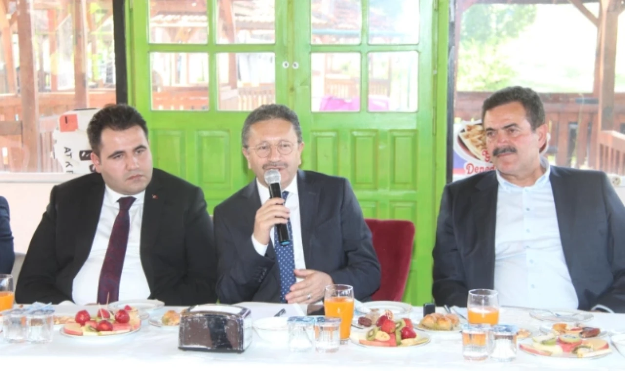 Bakan Yardımcısı Tiryaki, Taşova'da mahalle ve köy muhtarlarıyla buluştu