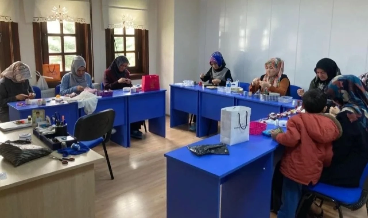 BELEDİYE KÜLTÜR EVLERİ İSTİHDAMA VE ÜRETİME KATKI SAĞLIYOR