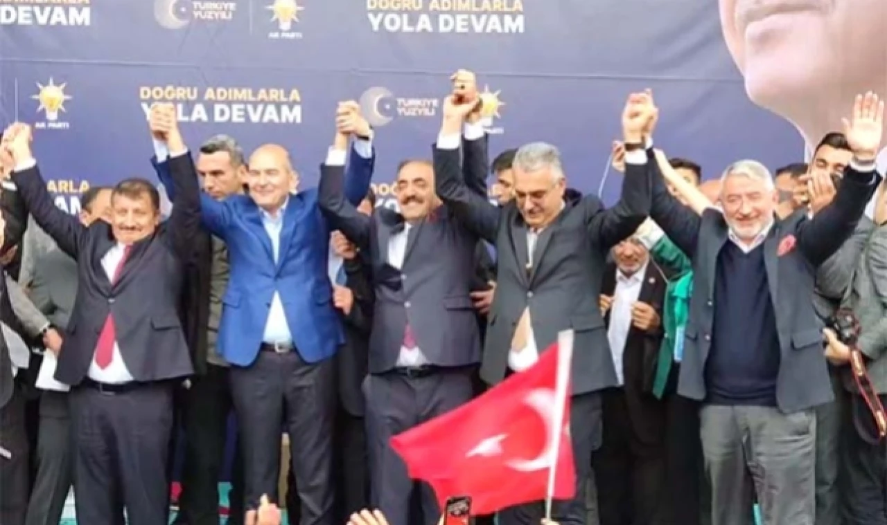 CHP'Lİ MECLİS ÜYESİ AK PARTİYE GEÇTİ