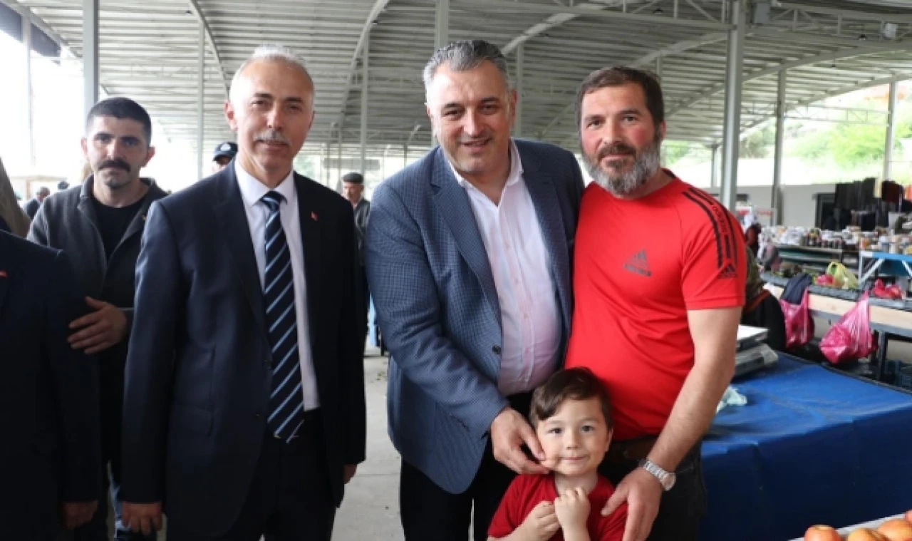 ÇİLEZ TAŞOVA’DA