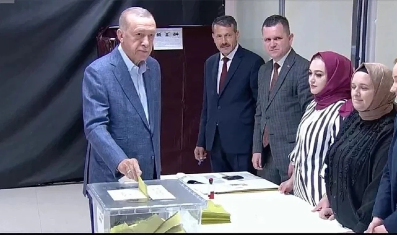 Cumhurbaşkanı Erdoğan oyunu İstanbul'da kullandı