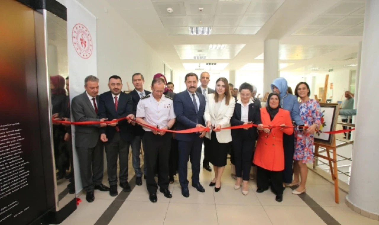 DEPREMZEDELER EL SANATLARI SERGİSİ AÇTI