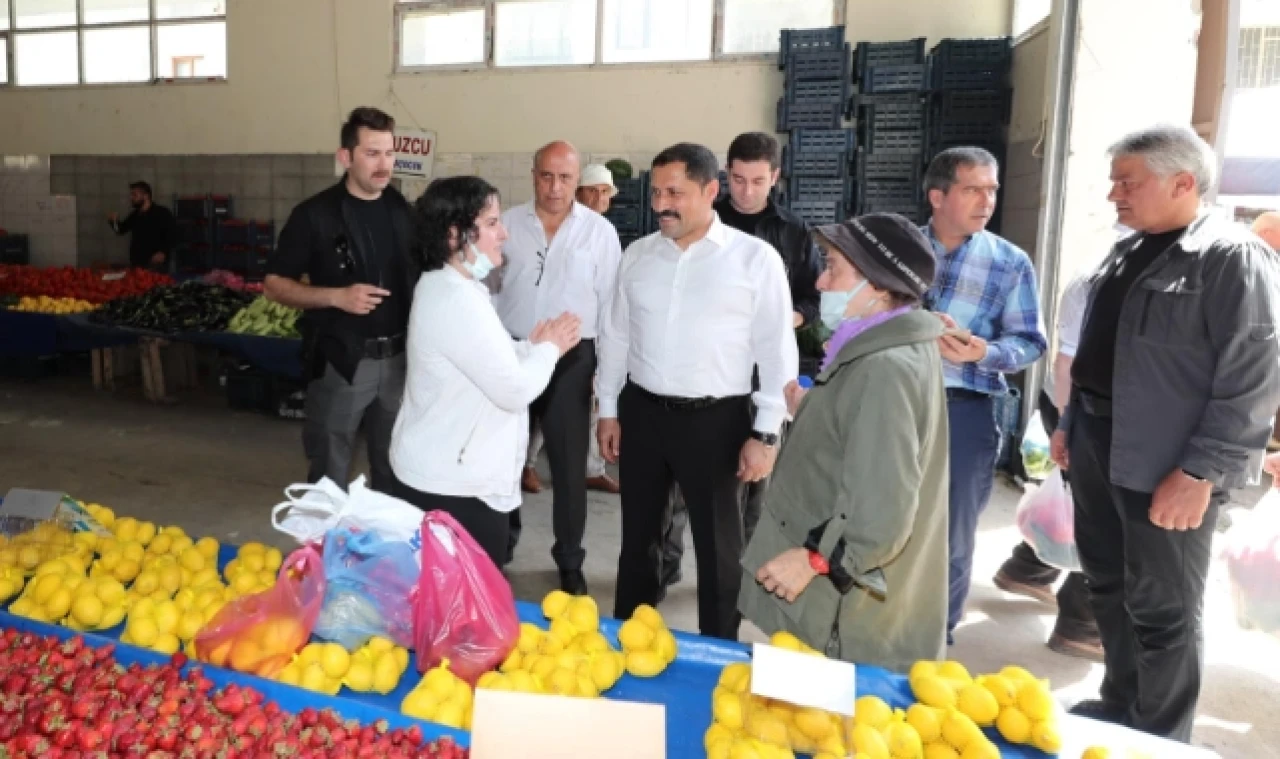 ESNAF VE VATANDAŞLARLA BİR ARA GELDİ