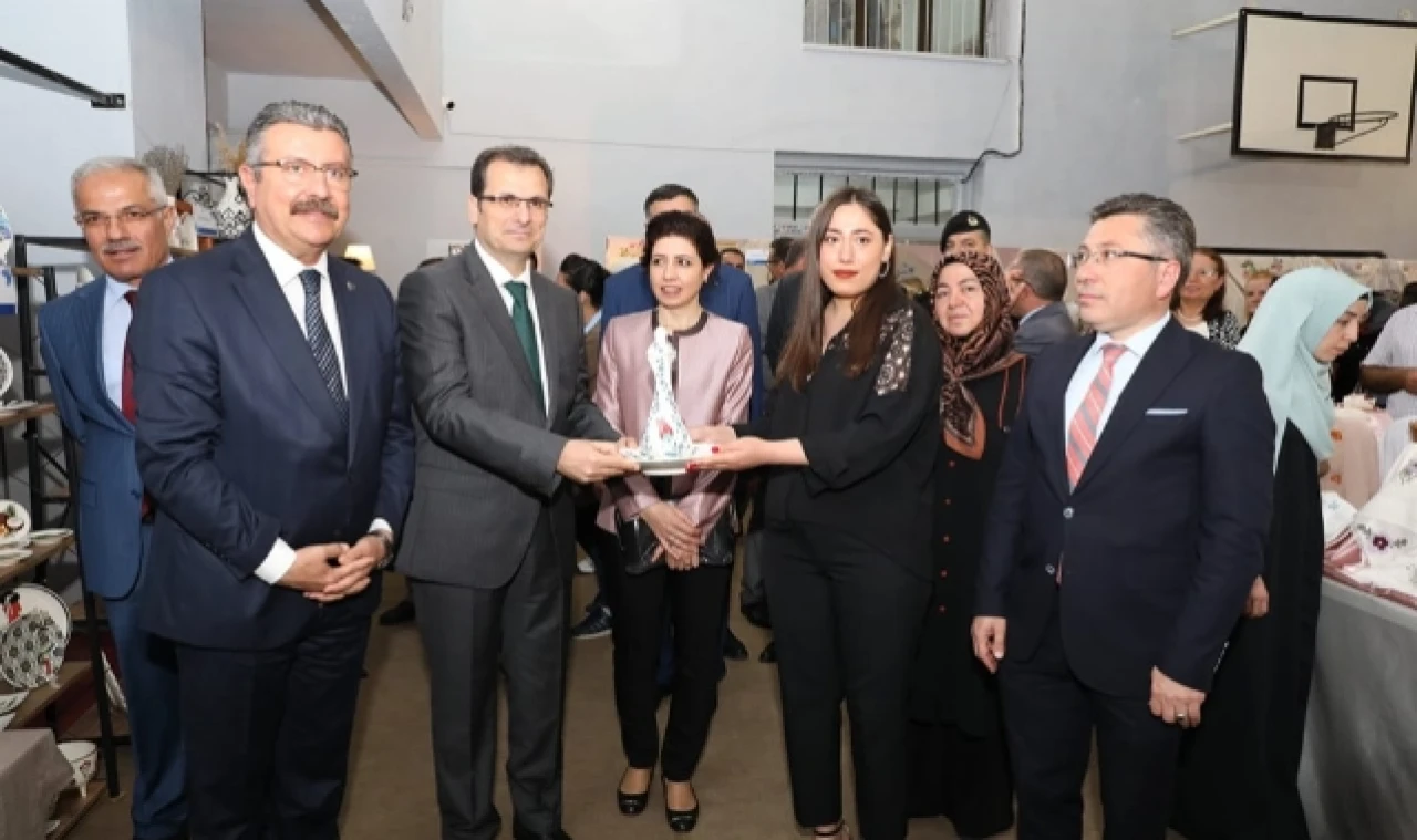 “GELENEKSEL SANATLARIMIZ  YAŞATILMALI”