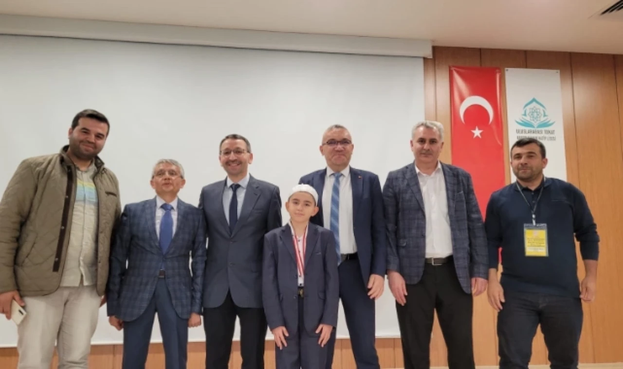 GENÇ HAFIZ BÖLGE BİRİNCİSİ OLDU