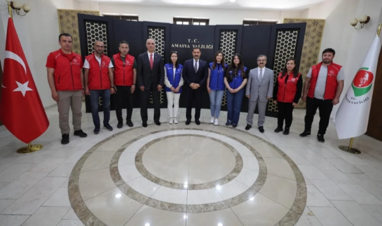Gençler, Vali Masatlı'yı Ziyaret Etti