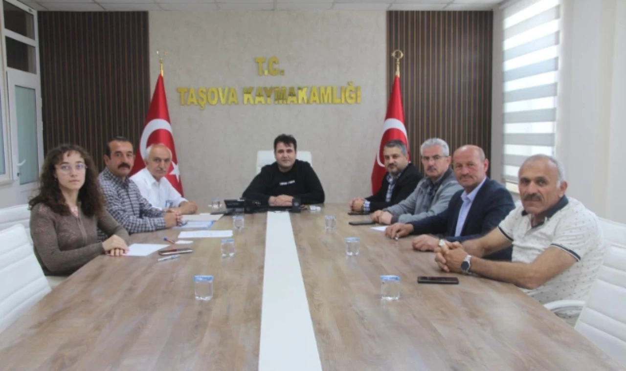 Gökcecik, İhaleye Başkanlık Etti